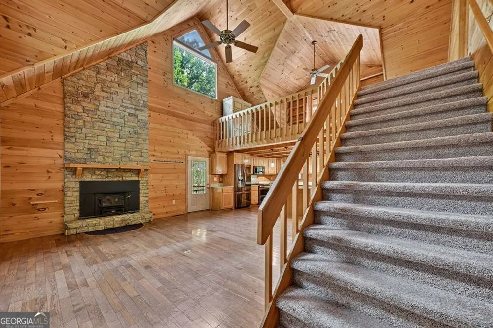 21 Trails End LN Morganton, GA 30560