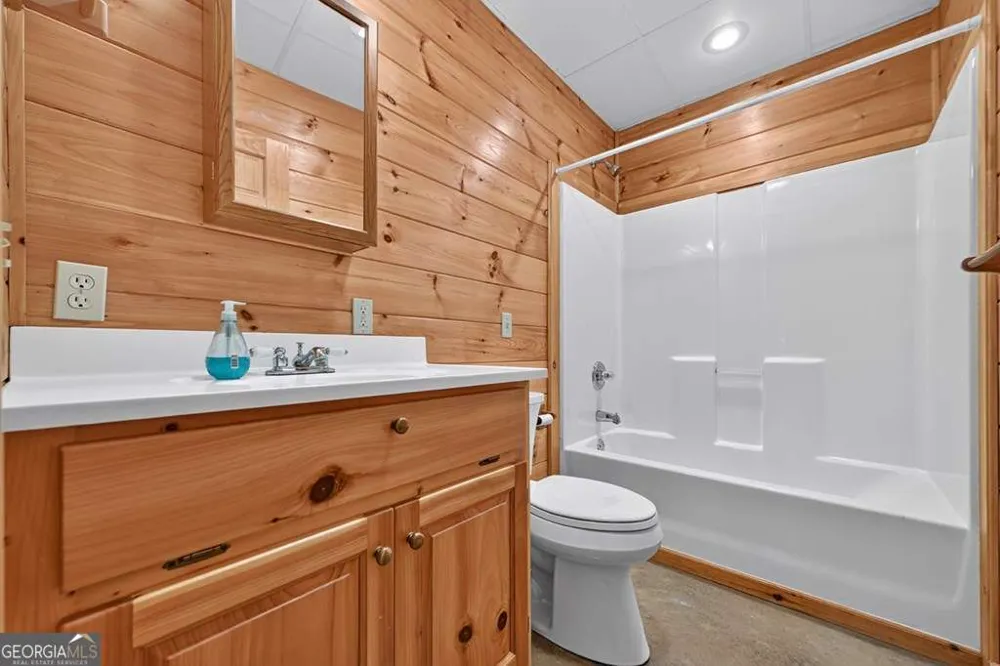 21 Trails End LN Morganton, GA 30560