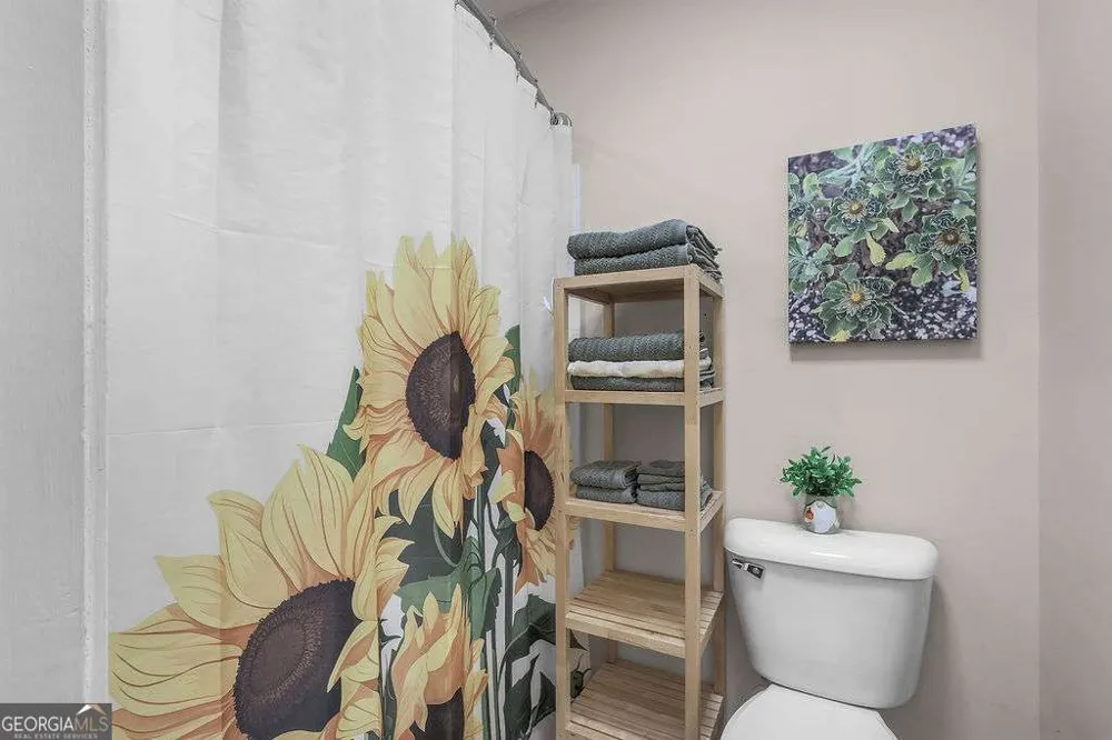 52 Orchid LN Savannah, GA 31419