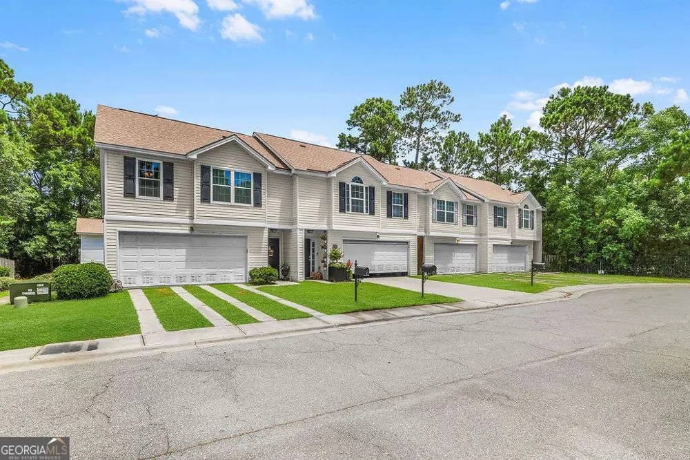 52 Orchid LN Savannah, GA 31419