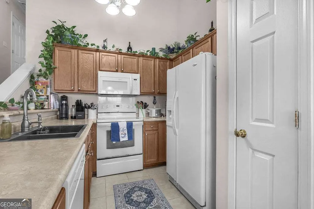 52 Orchid LN Savannah, GA 31419