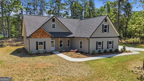 180 Edwards RD