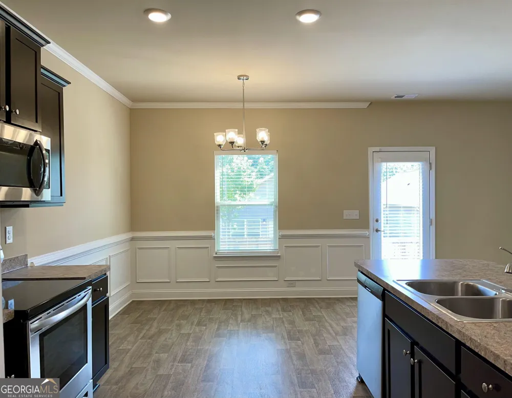 2651 Lovejoy Crossing LN Hampton, GA 30228