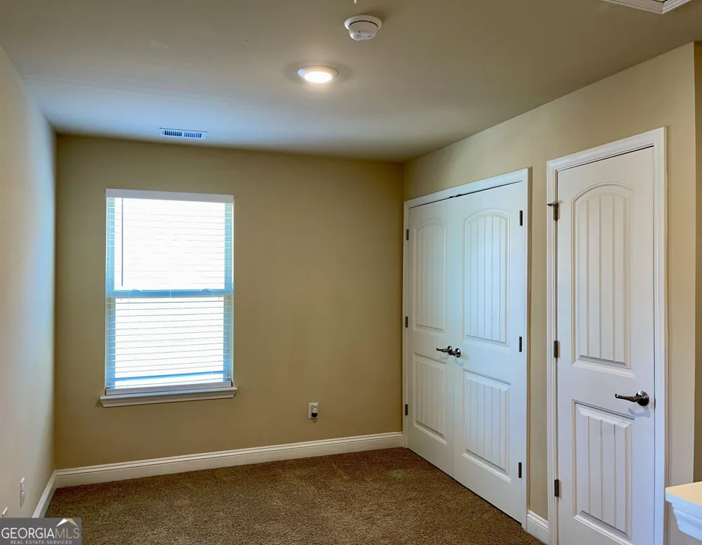 2651 Lovejoy Crossing LN Hampton, GA 30228