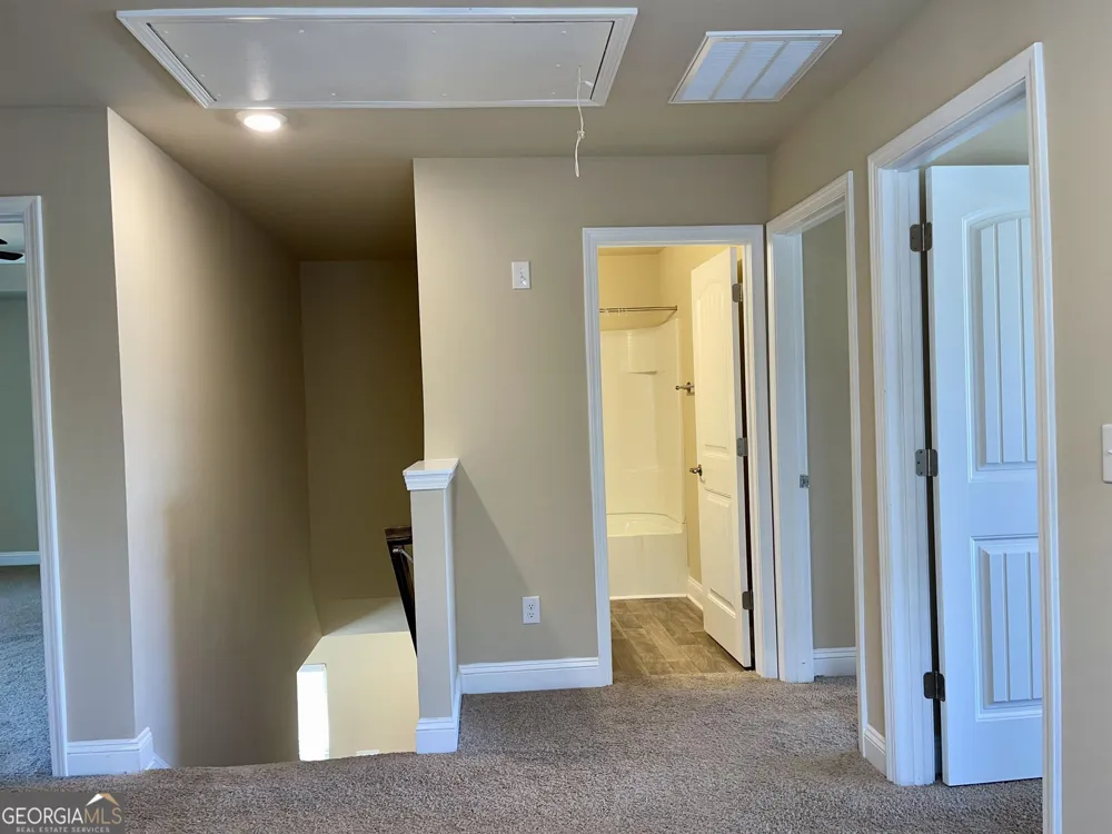 2651 Lovejoy Crossing LN Hampton, GA 30228