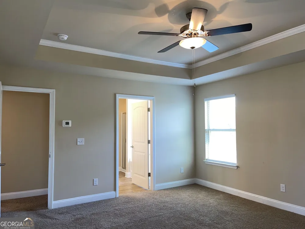 2651 Lovejoy Crossing LN Hampton, GA 30228