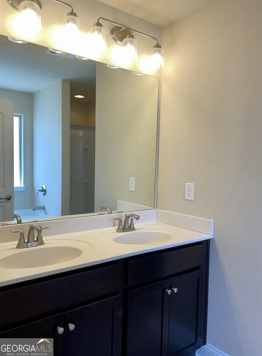 2651 Lovejoy Crossing LN Hampton, GA 30228