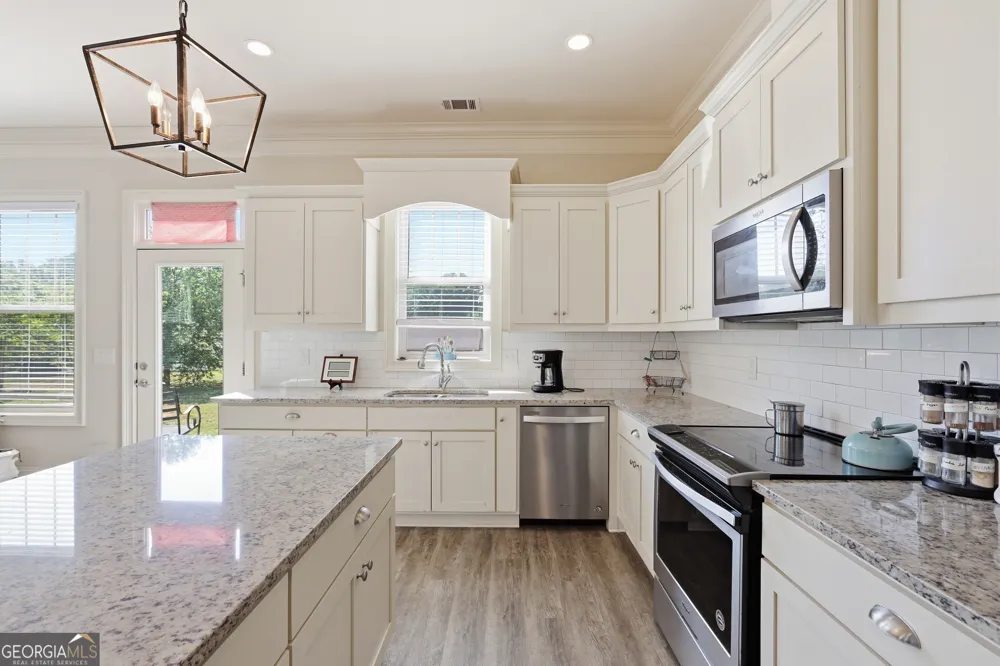241 Legacy DR Demorest, GA 30535