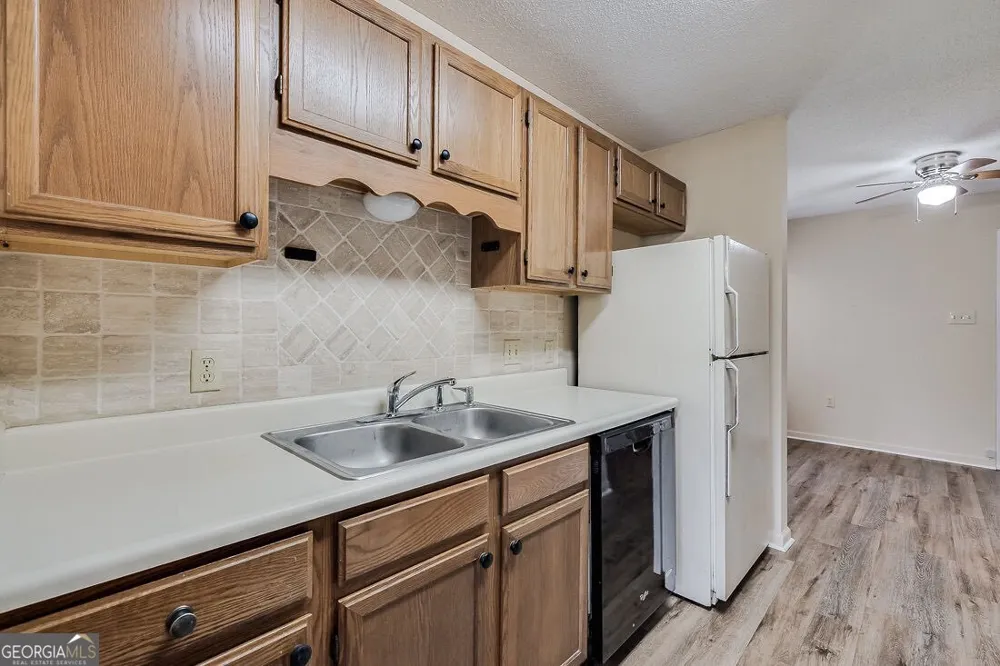 494 Teal Lake DR Richmond Hill, GA 31324