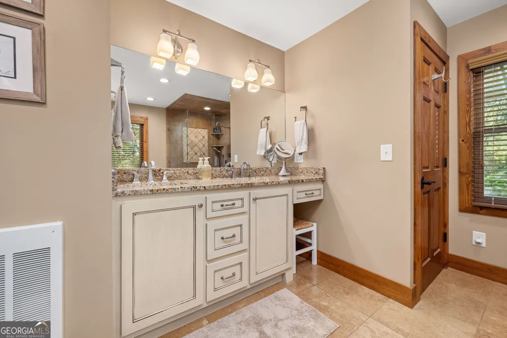 212 Knots Landing DR Demorest, GA 30535