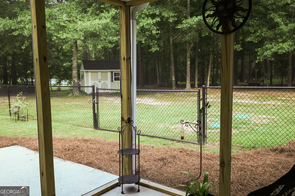 154 Cole Forest Barnesville, GA 30204