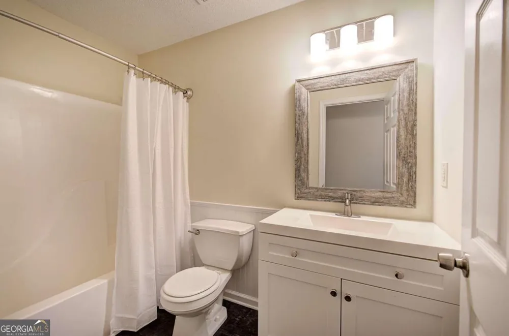 290 Whispering Waters DR Jasper, GA 30143