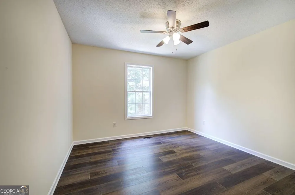 290 Whispering Waters DR Jasper, GA 30143