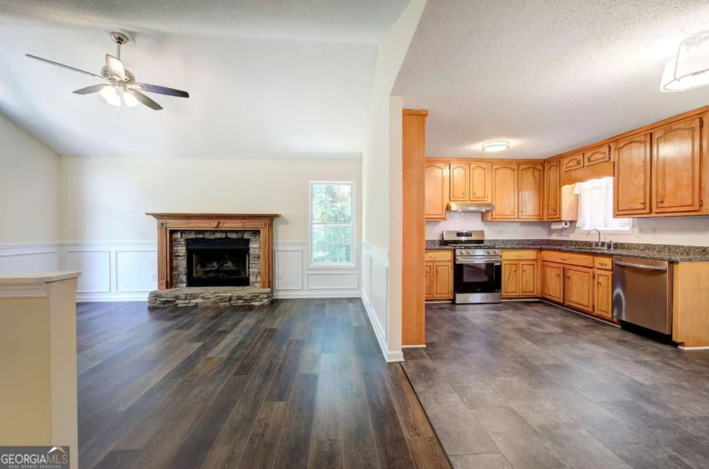 290 Whispering Waters DR Jasper, GA 30143