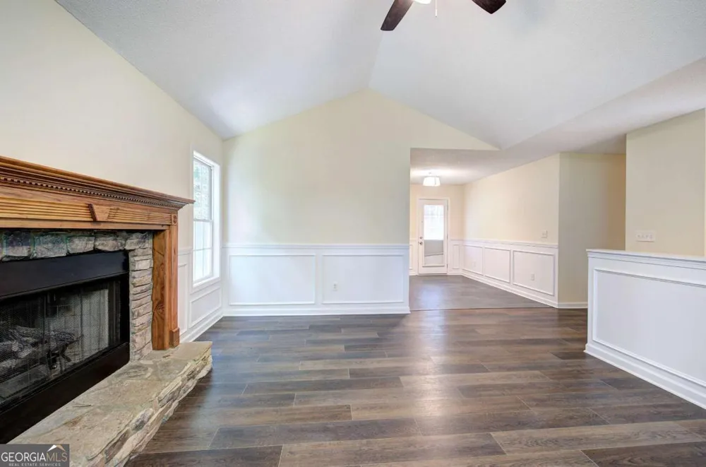 290 Whispering Waters DR Jasper, GA 30143