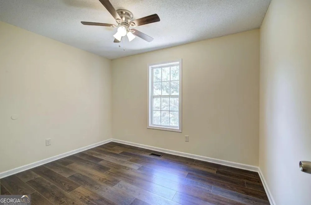 290 Whispering Waters DR Jasper, GA 30143