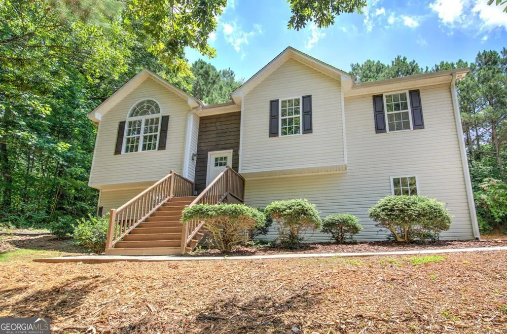290 Whispering Waters DR Jasper, GA 30143