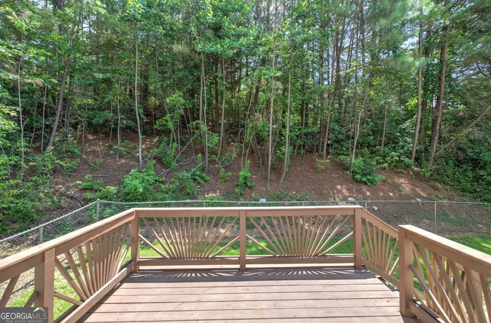 290 Whispering Waters DR Jasper, GA 30143