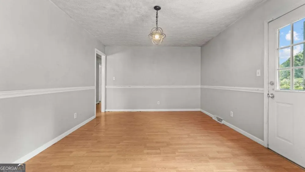 5 Ridgedale DR SE Silver Creek, GA 30173
