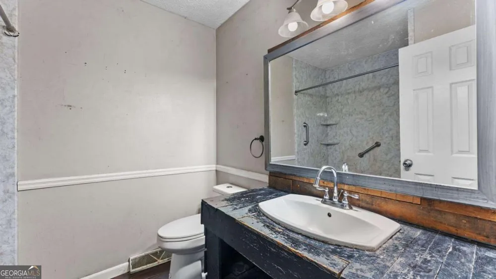 5 Ridgedale DR SE Silver Creek, GA 30173
