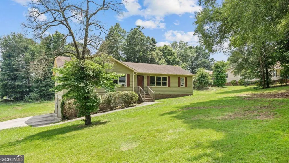 5 Ridgedale DR SE Silver Creek, GA 30173