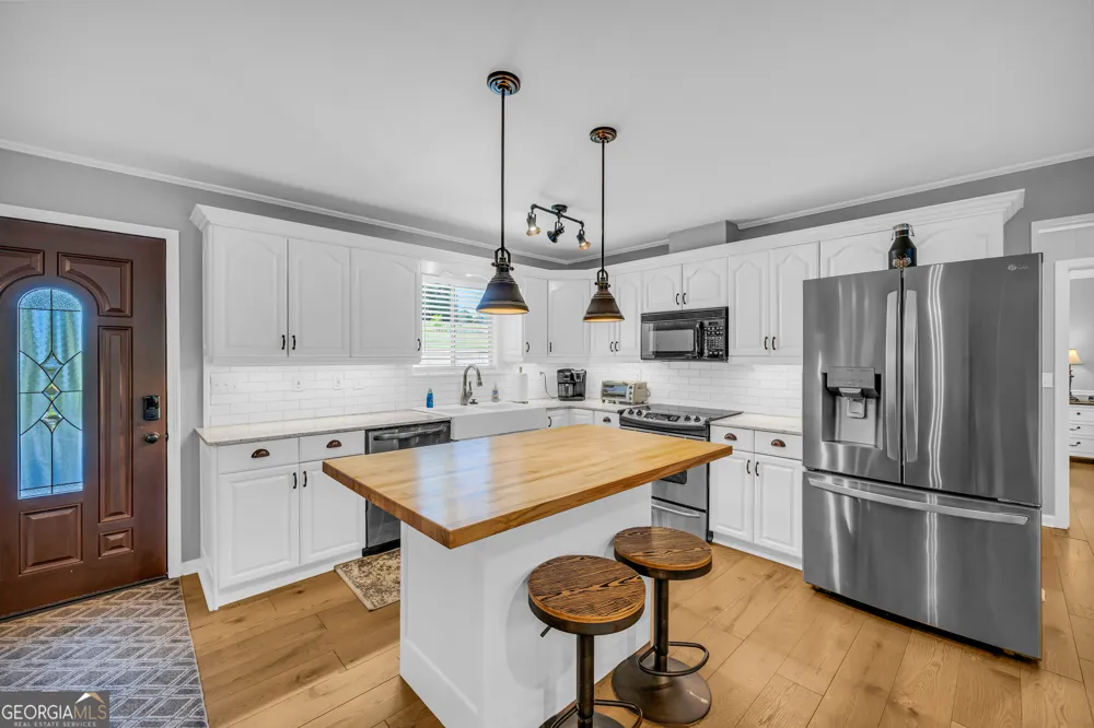 174 Rosewood CIR Hartwell, GA 30643