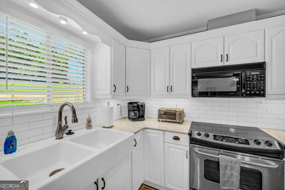 174 Rosewood CIR Hartwell, GA 30643