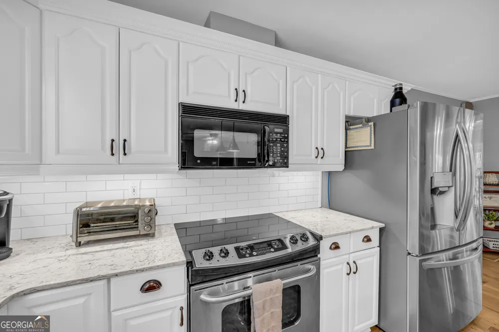 174 Rosewood CIR Hartwell, GA 30643