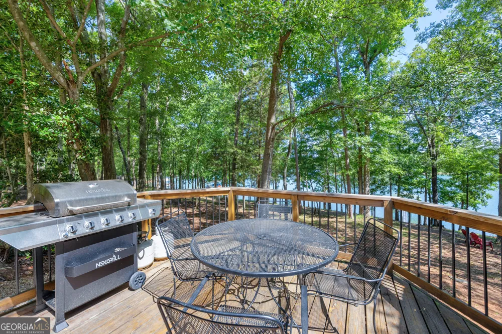 174 Rosewood CIR Hartwell, GA 30643
