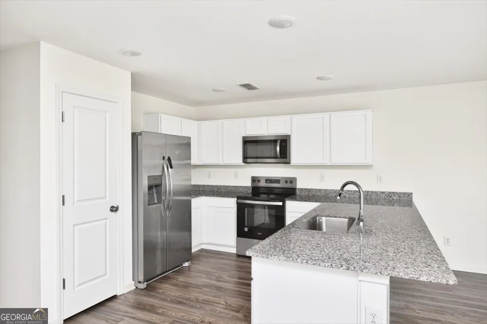 249 Isabella WAY Byron, GA 31008