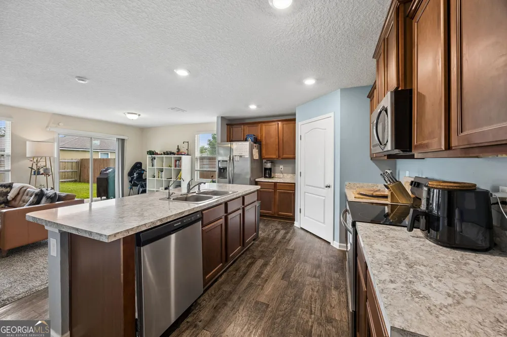 302 Cedar Breeze DR Kingsland, GA 31548