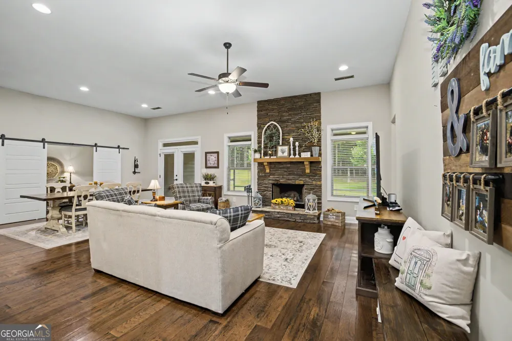 143 Linchwood DR Senoia, GA 30276