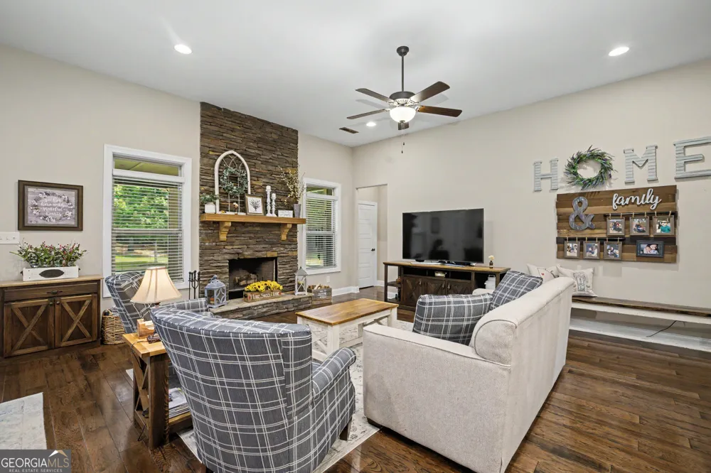 143 Linchwood DR Senoia, GA 30276