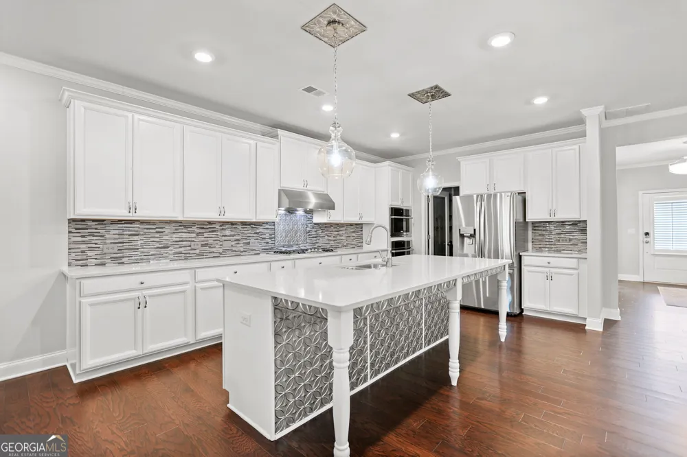 160 Maple Leaf RD Sharpsburg, GA 30277
