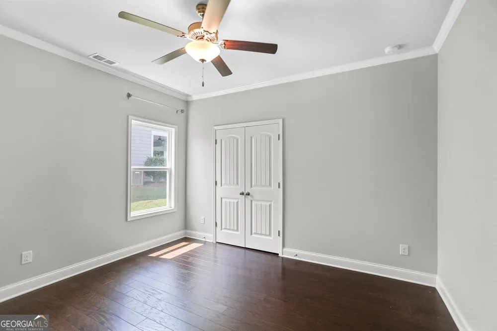 160 Maple Leaf RD Sharpsburg, GA 30277