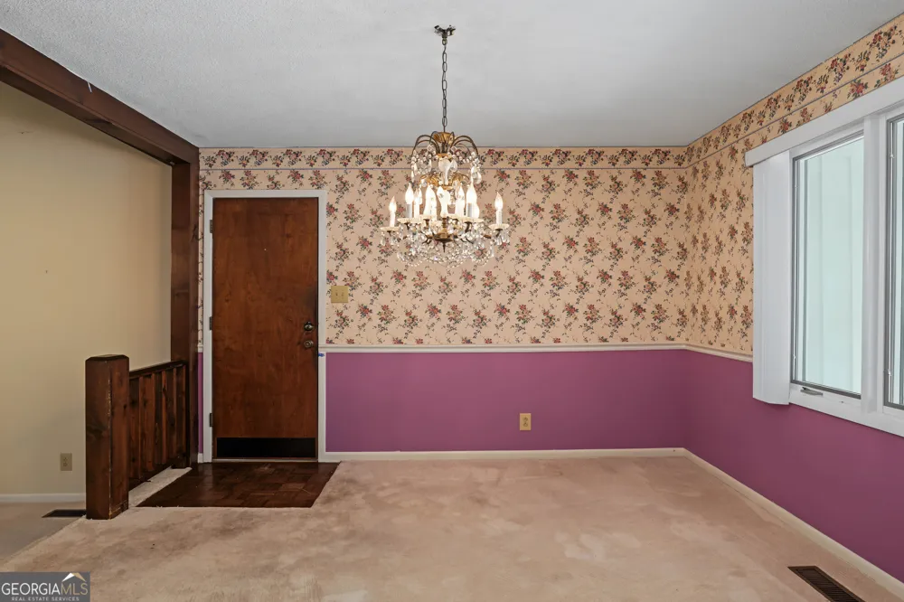 6998 Columbus RD Lizella, GA 31052
