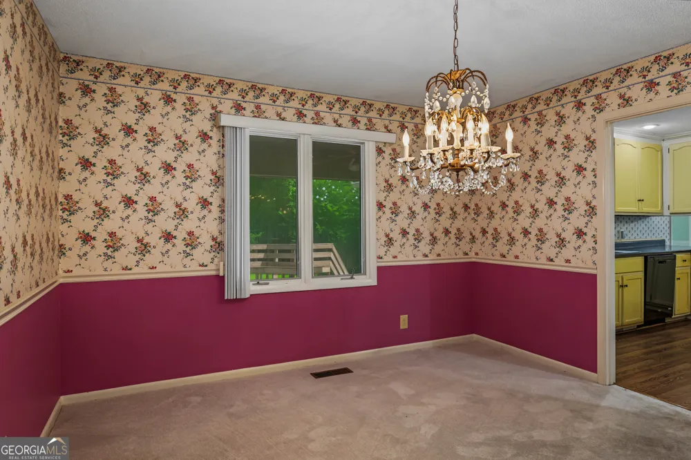 6998 Columbus RD Lizella, GA 31052