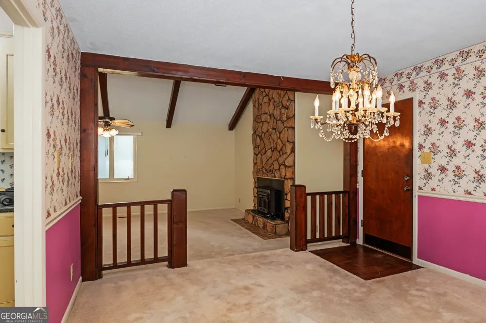 6998 Columbus RD Lizella, GA 31052