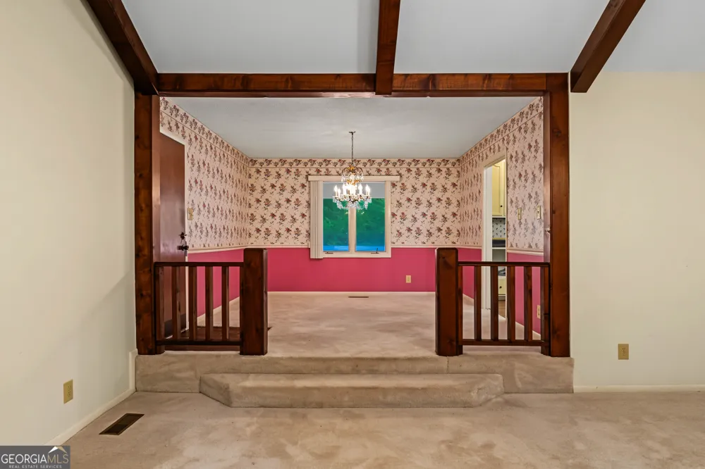 6998 Columbus RD Lizella, GA 31052