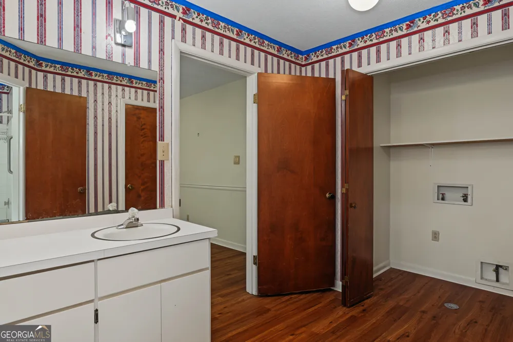 6998 Columbus RD Lizella, GA 31052