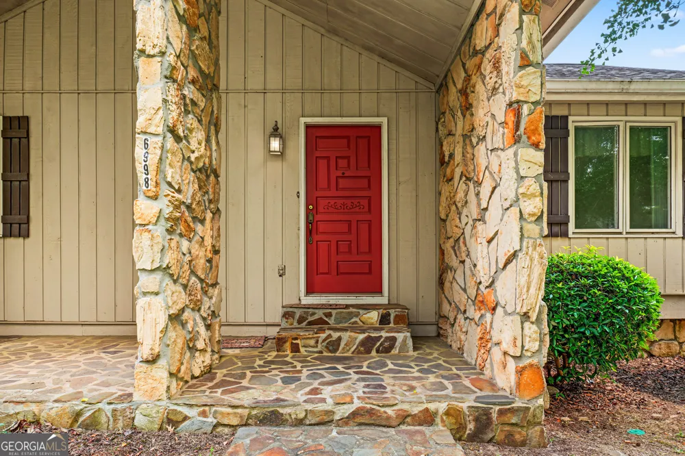 6998 Columbus RD Lizella, GA 31052