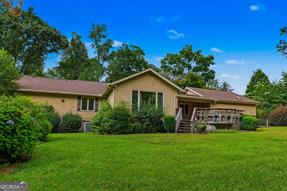 6998 Columbus RD Lizella, GA 31052