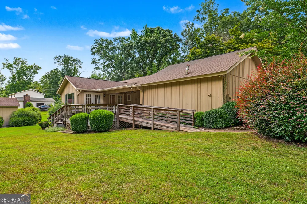 6998 Columbus RD Lizella, GA 31052