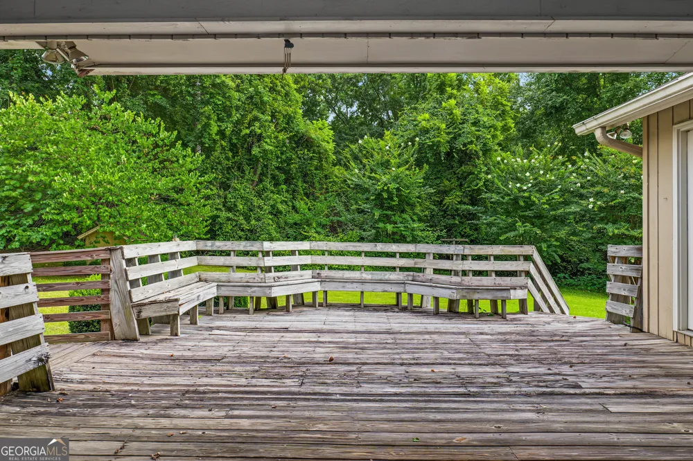 6998 Columbus RD Lizella, GA 31052