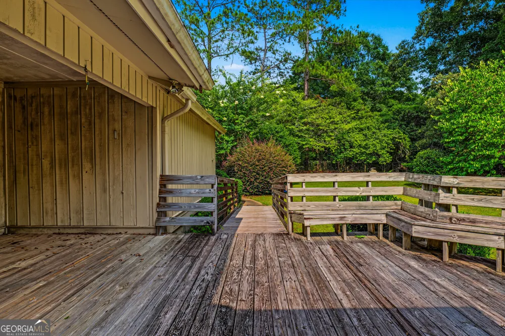 6998 Columbus RD Lizella, GA 31052