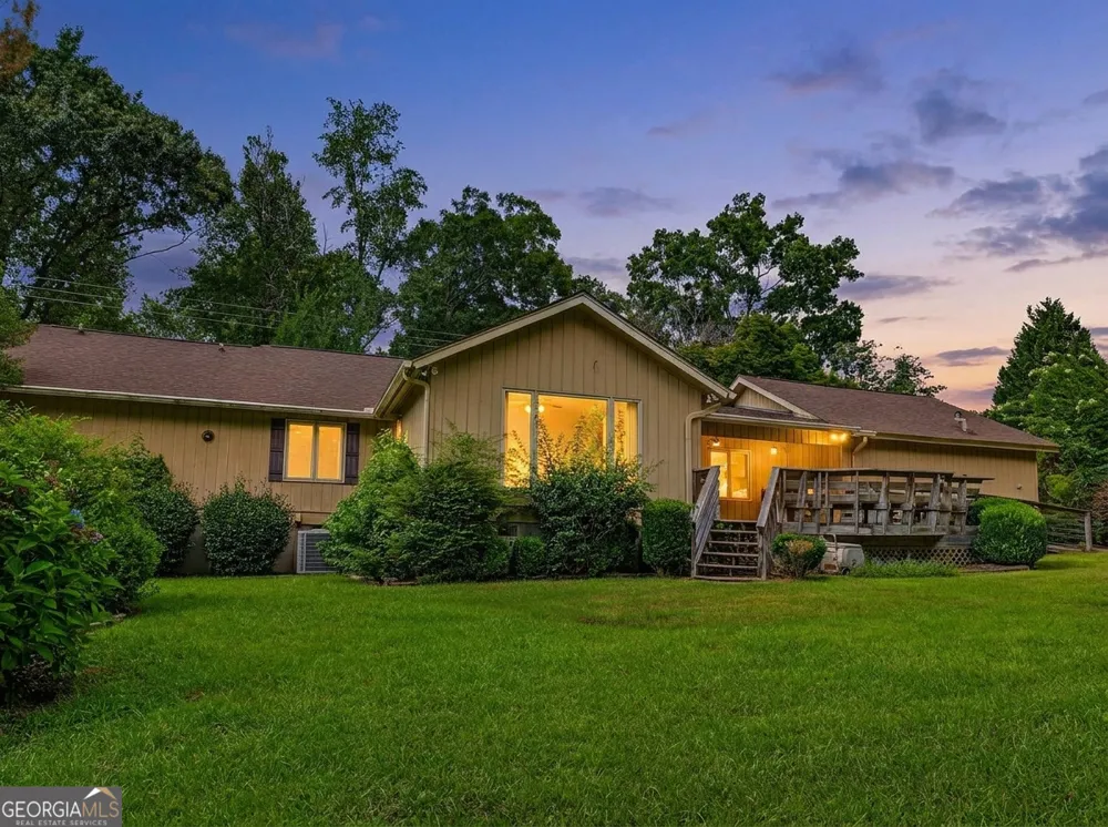 6998 Columbus RD Lizella, GA 31052