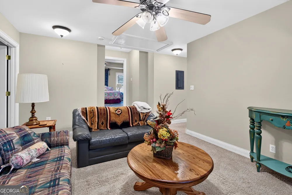 244 Howell RD Zebulon, GA 30295