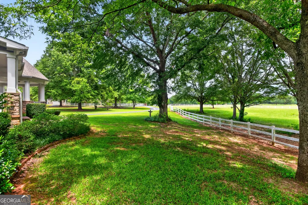 244 Howell RD Zebulon, GA 30295