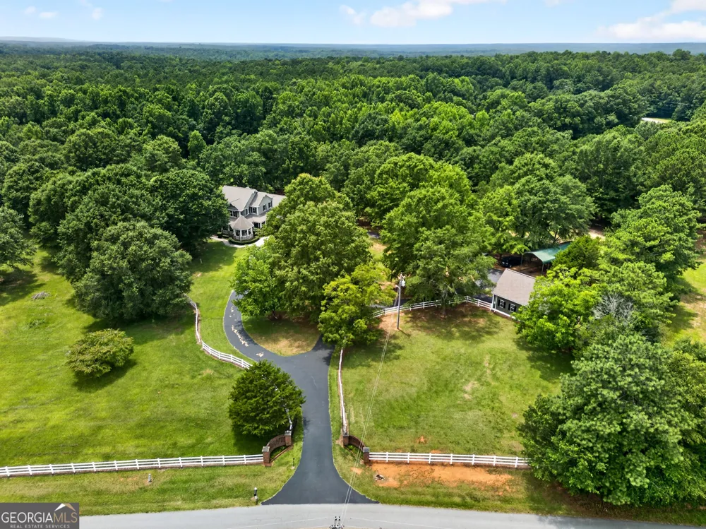 244 Howell RD Zebulon, GA 30295