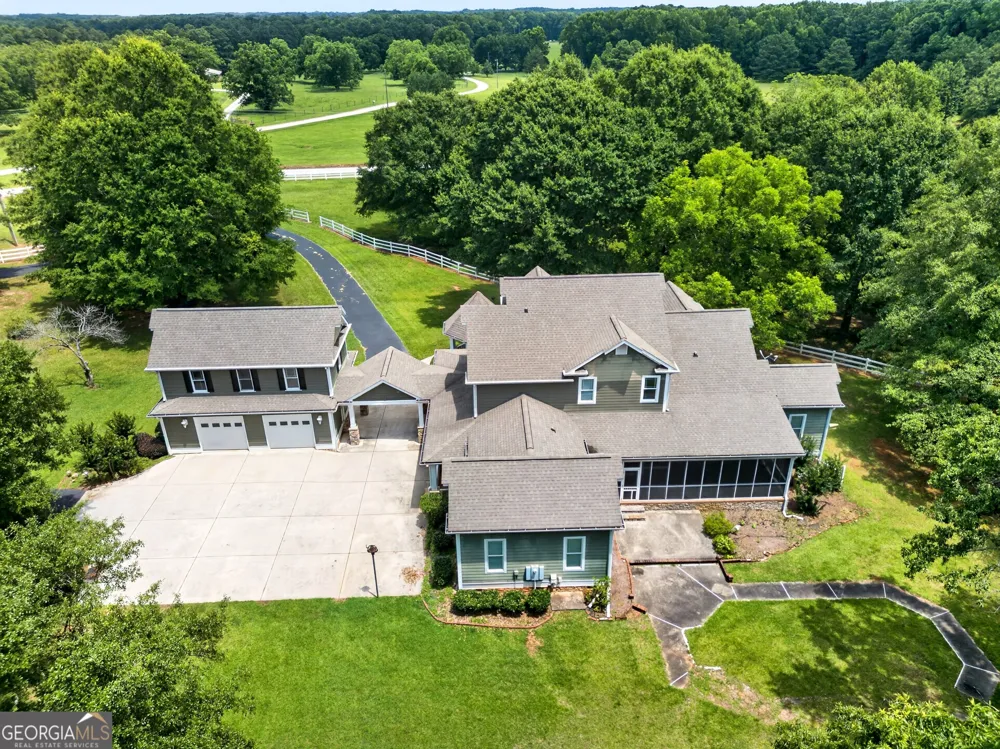 244 Howell RD Zebulon, GA 30295